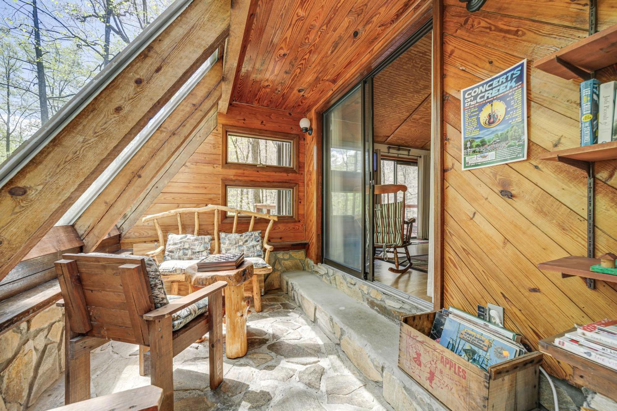 Creekside Whittier Cabin With Fire Pit Near Hiking! Eksteriør billede